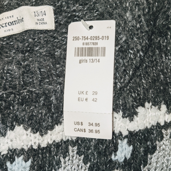NWT Abercrombie Kids Gray Girls Sweater Size 13/14 - Picture 3 of 7